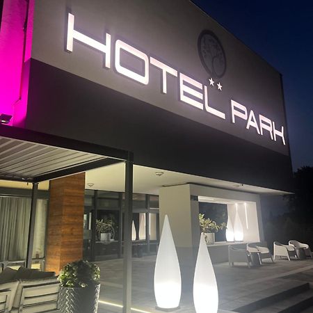 Hotel Park Opoczno Εξωτερικό φωτογραφία