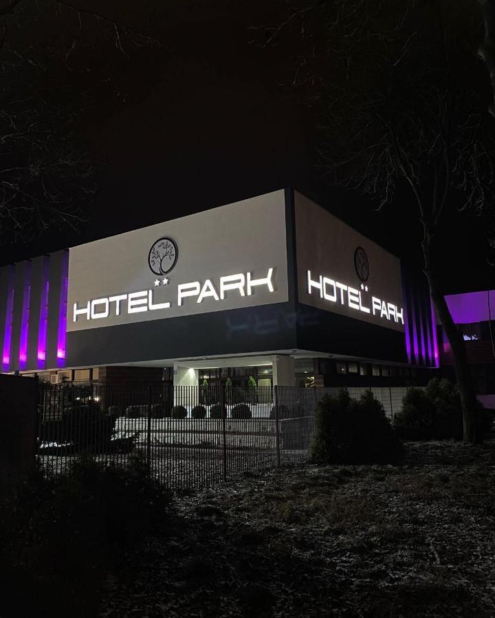 Hotel Park Opoczno Εξωτερικό φωτογραφία