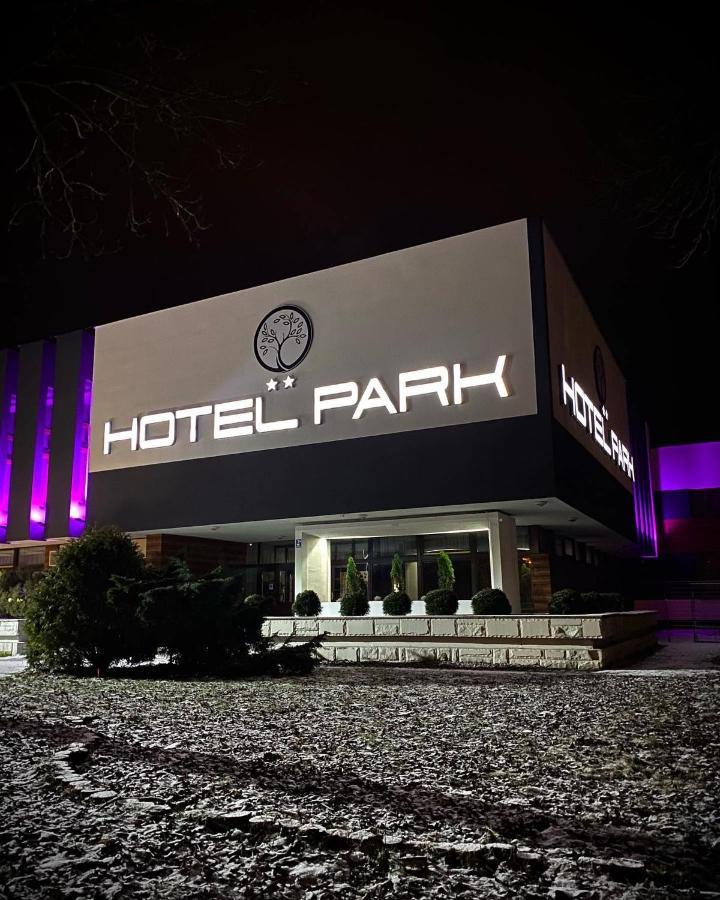 Hotel Park Opoczno Εξωτερικό φωτογραφία