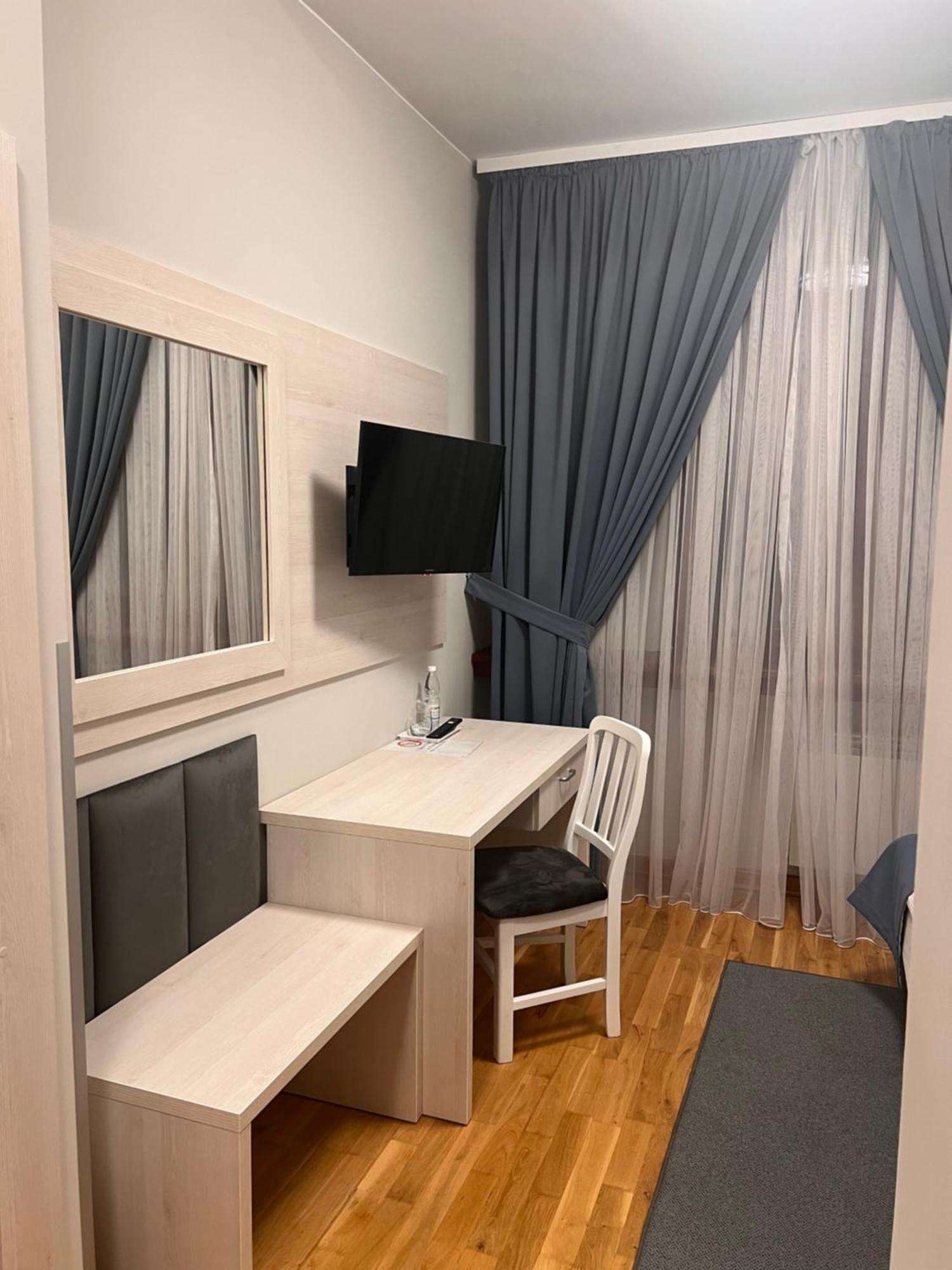 Hotel Park Opoczno Εξωτερικό φωτογραφία