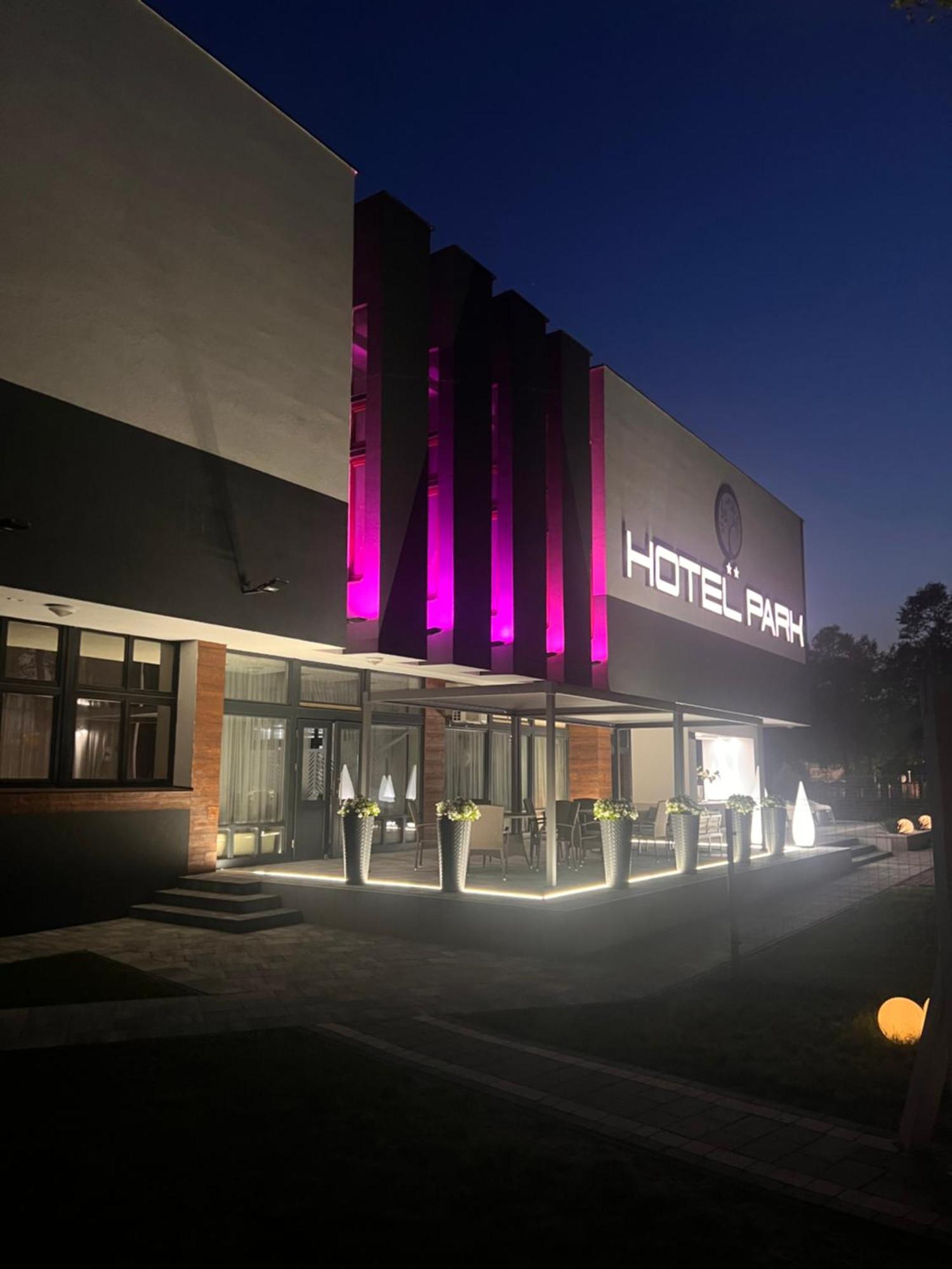 Hotel Park Opoczno Εξωτερικό φωτογραφία
