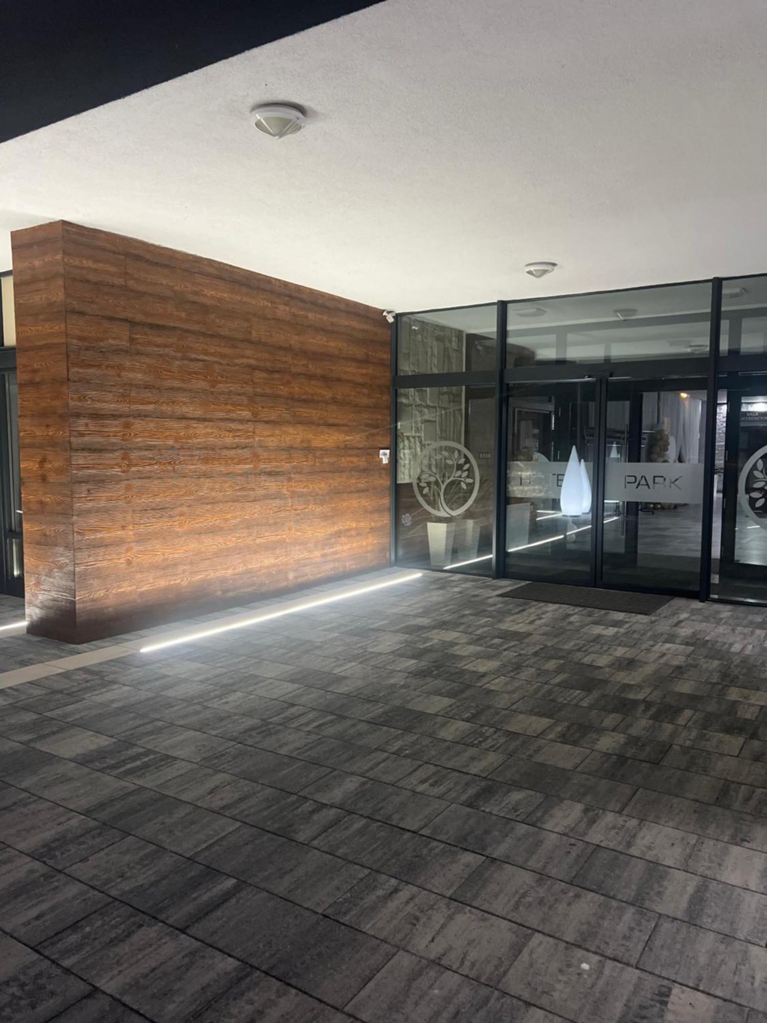 Hotel Park Opoczno Εξωτερικό φωτογραφία